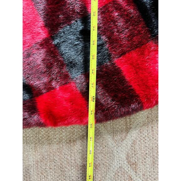 Buffalo Plaid Faux Fur Christmas Tree Skirt Large Red/Black "Well Dressed Home" - Picture 7 of 9